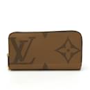 Louis Vuitton Monogram Giant Reverse Zippy Wallet