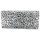 Borsa Clutch Leopardo Cassandra di Saint Laurent