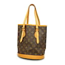 Bolso Tote Monogram Bucket PM de Louis Vuitton