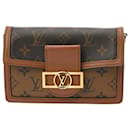 Pochette Dauphine Monogram Reverse Louis Vuitton