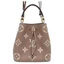 Borsa Louis Vuitton Monogram Empreinte NeoNoe MM