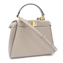 Bolso Fendi Peekaboo Small en cuero gris paloma