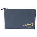 Clutch de carro de corrida em couro Saffiano Prada