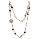 Collier vintage en perles et perles vertes et violettes CHANEL avec boule en cristal - Chanel