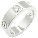 Bague Cartier Love en or blanc 18K avec diamant