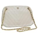 CHANEL V Stitch Ketten-Handtasche Leder Weiß CC Auth yk14103 - Chanel