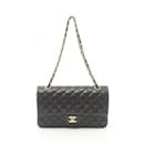 Sac à épaule en agneau noir Chanel