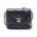 Bolsa de Ombro Matelassé Chanel