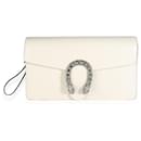 Clutch de muñeca Dionysus en piel de ternera blanca mística Gucci