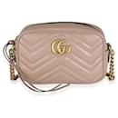 Bolso de Hombro Gucci GG Marmont Pequeño en Cuero Matelassé Beige