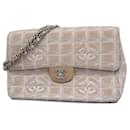 Beige Canvas Schultertasche von Chanel