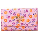 Porte-clés floral en Saffiano rose de Prada