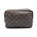 Pochette Truss Toilette 23 Monogram Louis Vuitton