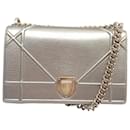 SAC A MAIN CHRISTIAN DIOR DIORAMA BANDOULIERE EN CUIR DORE PURSE HAND BAG - Christian Dior