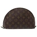 LOUIS VUITTON Pochete Cosmética Monogram Trousse Demi Ronde M47520 LV Auth 90360 - Louis Vuitton