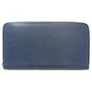 Louis Vuitton Taiga Leather Zippy Organizer Wallet