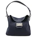 Sac à bandoulière FENDI Mamma Baguette FF Marble Double Flap en denim bleu marine - Fendi
