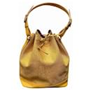 Louis Vuitton Epi Petit Noe Shoulder Bag 
