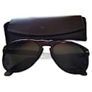 Óculos de sol aviador em tartaruga Persol