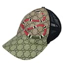 Boné Gucci GG Supreme Bege Masculino