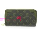 Louis Vuitton Zippy Wallet Retiro Monogram