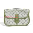 Bolsa Clutch Flap Truth Mary Kate Monograma Louis Vuitton