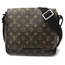Louis Vuitton District PM Shoulder Bag M40935