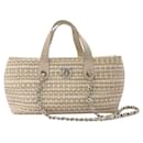 Chanel Shopping