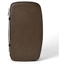 Louis Vuitton Taiga Leather Travel Case Wallet M30658
