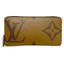 Louis Vuitton Zippy wallet
