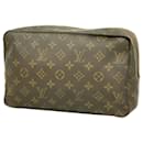 Louis Vuitton Trousse Toilette 28