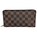 Louis Vuitton Zippy wallet