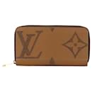 Louis Vuitton Brown Monogram Giant Reverse Zippy Wallet