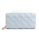 Louis Vuitton Zippy wallet