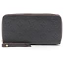 Louis Vuitton Zippy wallet