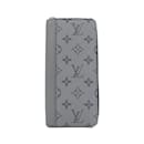 Louis Vuitton Taigarama Long Wallet