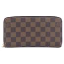 Louis Vuitton Damier Zippy Wallet