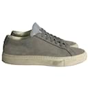 Common Projects Achilles Low Sneakers in Grey Suede - Autre Marque