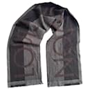 Cache Cole Louis Vuitton