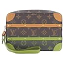 Baú macio Louis Vuitton