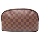 Louis Vuitton Necessaire 25