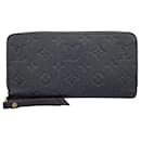 Louis Vuitton Zippy wallet