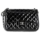 Chanel Timeless/Classique Jumbo Flap Shoulder Bag in Black Patent Leather