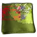 Sublime Hermès scarf titled 'Les triplés' with its box - very rare & sought after
