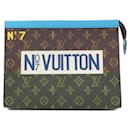 Pochette viagem Louis Vuitton