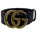 Fivela de cinto em couro preto e dourado Gucci GG Marmont para homens