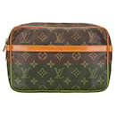 Bolsa Clutch Compiegne 23 Monograma Louis Vuitton