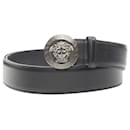 Cinto de couro com medalhão Medusa Biggie da Versace
