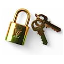 Louis Vuitton Padlock Keychain 439