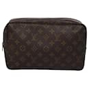 Louis Vuitton Trousse Toilette 28